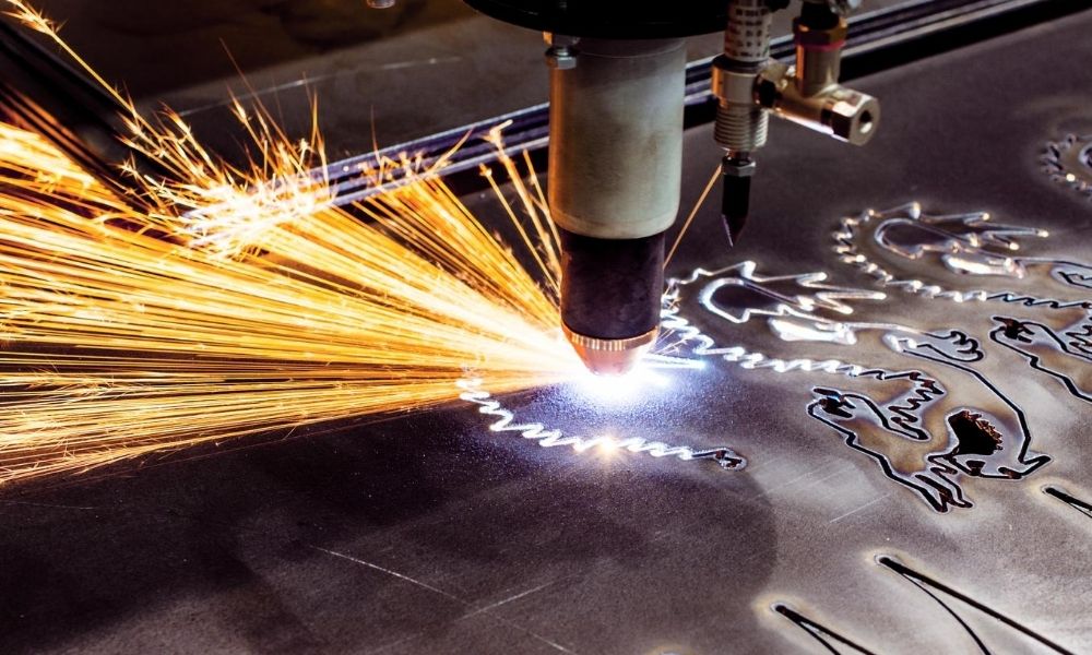 Hypertherm Plasma cutter in action